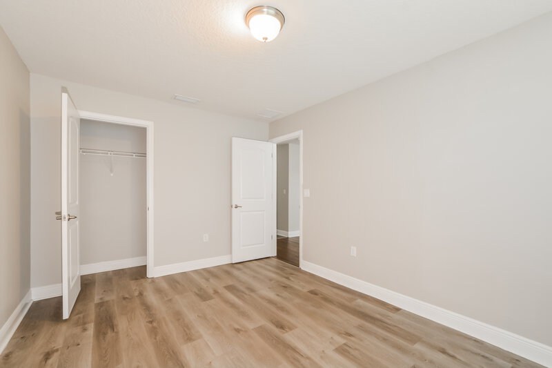 1,975/Mo, 509 Edith Dr Fruitland Park, FL 34731 Bedroom View 4