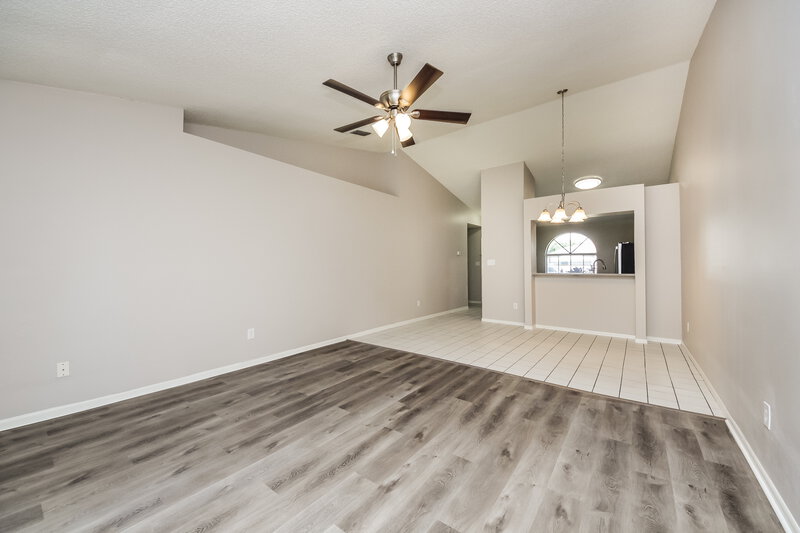 3,310/Mo, 2468 Albaca Dr Orlando, FL 32837 Living Room View 2