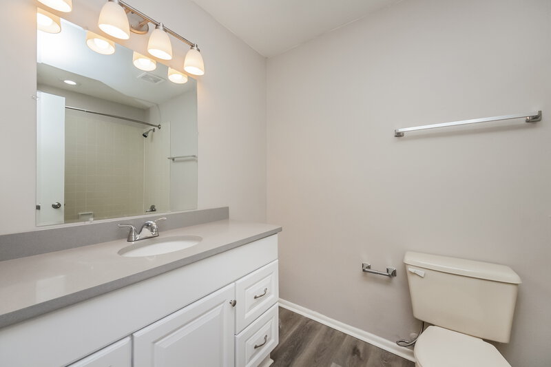 3,310/Mo, 2468 Albaca Dr Orlando, FL 32837 Bathroom View