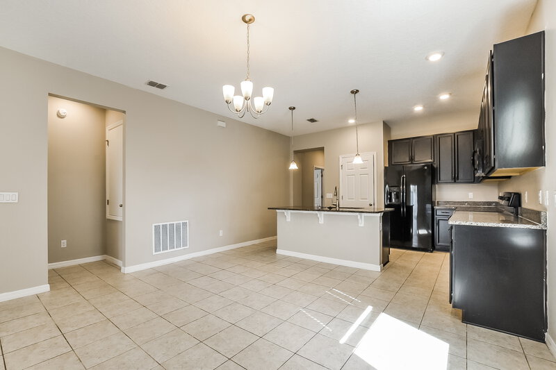 1,920/Mo, 1016 Atlantic Ave Fruitland Park, FL 34731 Dining Room View