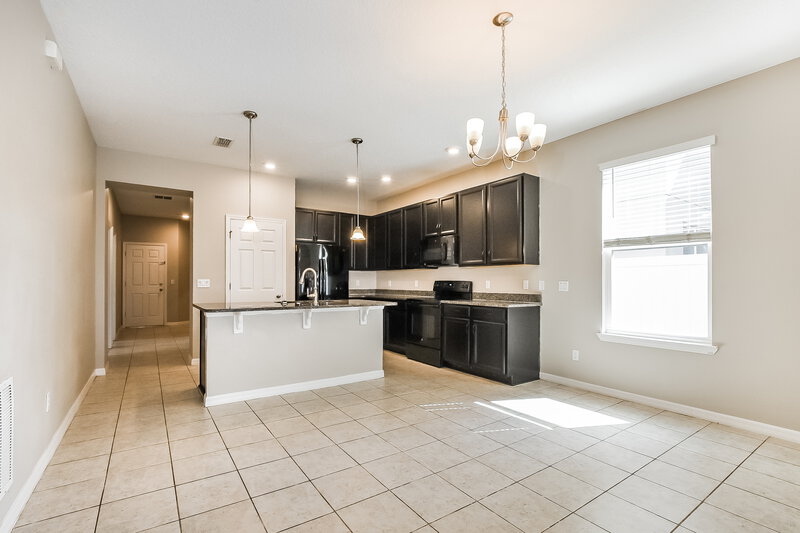 1,920/Mo, 1016 Atlantic Ave Fruitland Park, FL 34731 Dining Room View 2