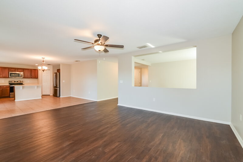 1,935/Mo, 1729 Strathmore Cir Mount Dora, FL 32757 Living Room View