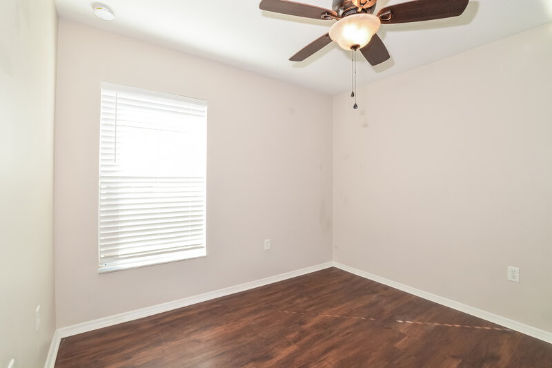 1,935/Mo, 1729 Strathmore Cir Mount Dora, FL 32757 Bedroom View 3