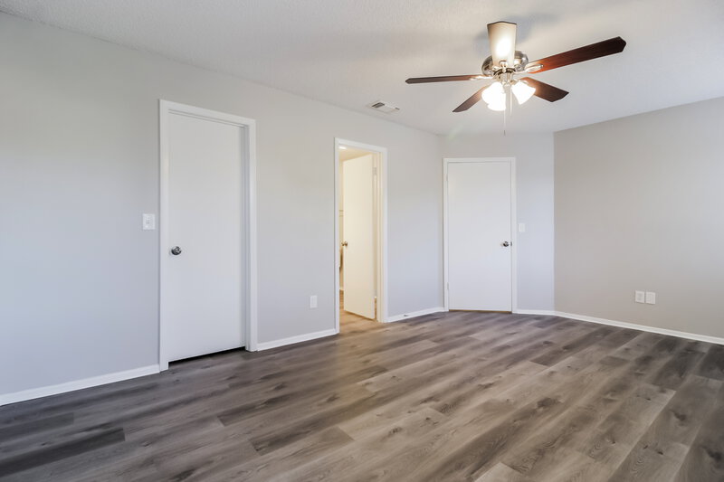 2,480/Mo, 472 Amethyst Way Lake Mary, FL 32746 Main Bedroom View 2