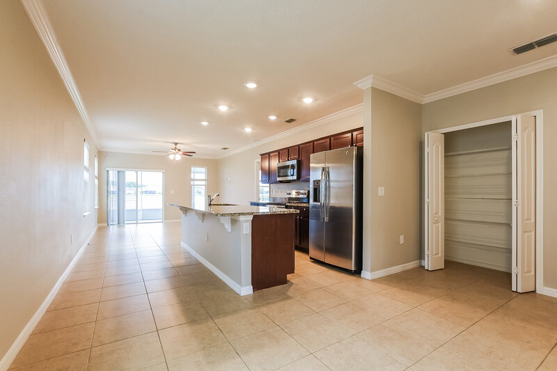 2,050/Mo, 2270 Canyon Breeze Ave Kissimmee, FL 34746 Kitchen View 2