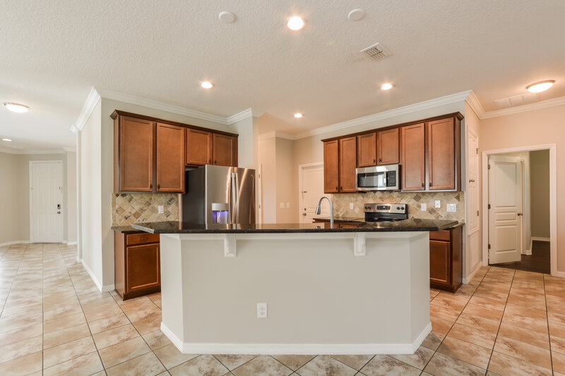 2,700/Mo, 974 Costa Mesa Ln Kissimmee, FL 34744 Kitchen View 2