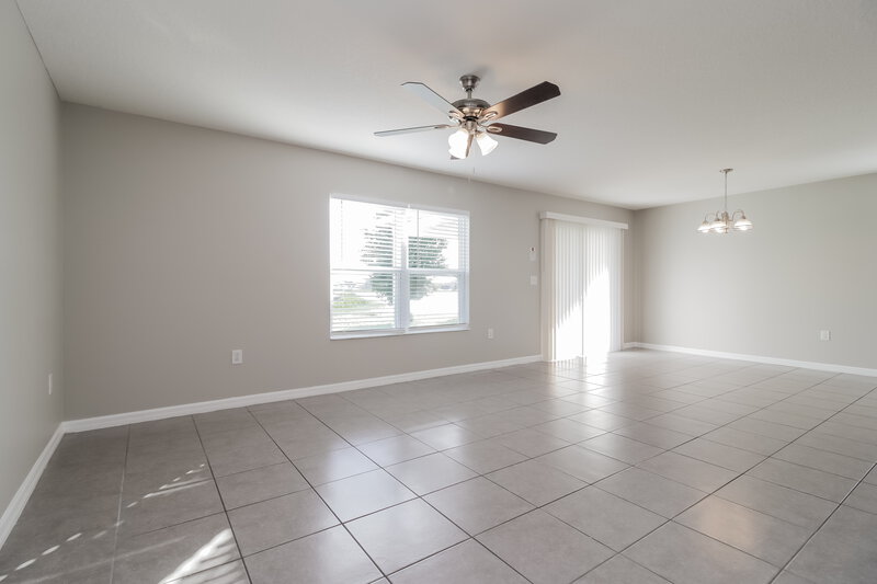 2,225/Mo, 4590 Baler Trails Dr Saint Cloud, FL 34772 Living Room View