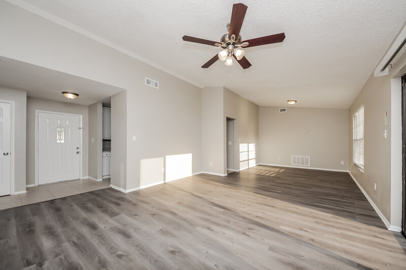 3,180/Mo, 12020 Sula St Orlando, FL 32837 Living Room View 3