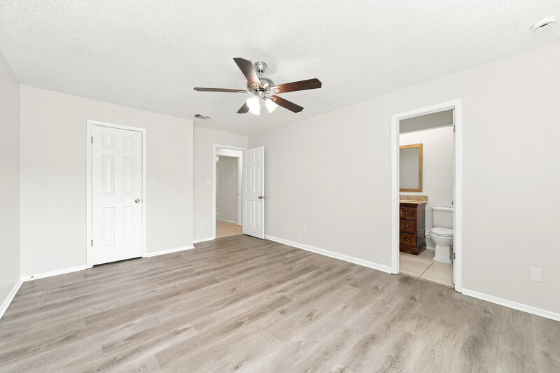 2,310/Mo, 12020 Sula St Orlando, FL 32837 Primary Bedroom View 2