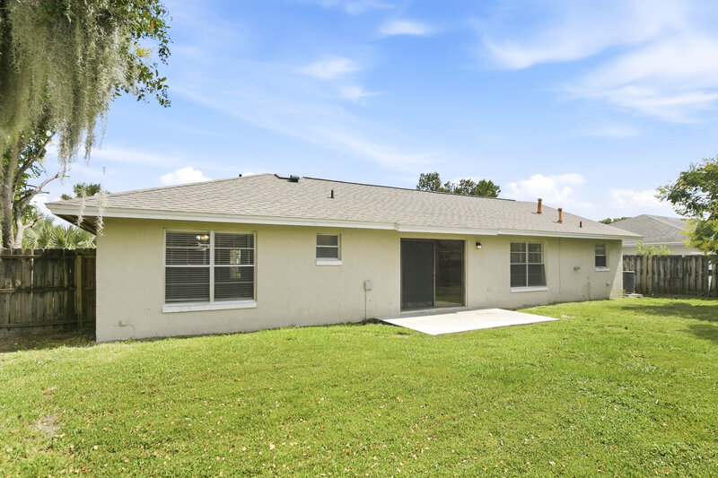 2,310/Mo, 12020 Sula St Orlando, FL 32837 Rear View