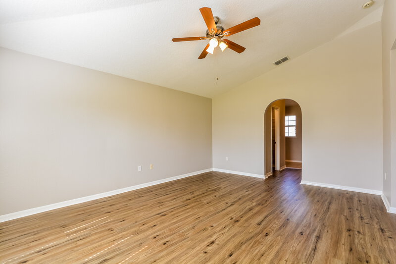 2,250/Mo, 1626 Sterns Dr Leesburg, FL 34748 Living Room View