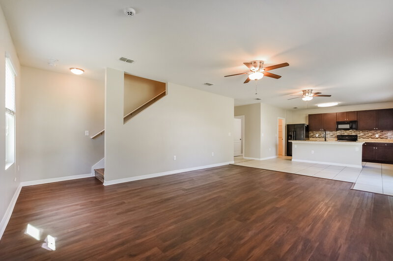 2,340/Mo, 2477 Valhalla Dr Tavares, FL 32778 Living Room View 2