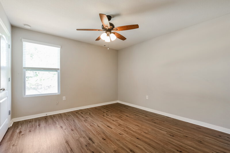2,340/Mo, 2477 Valhalla Dr Tavares, FL 32778 Bedroom View 2