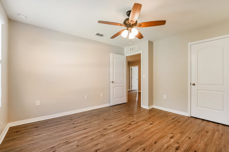 2,340/Mo, 2477 Valhalla Dr Tavares, FL 32778 Bedroom View 4