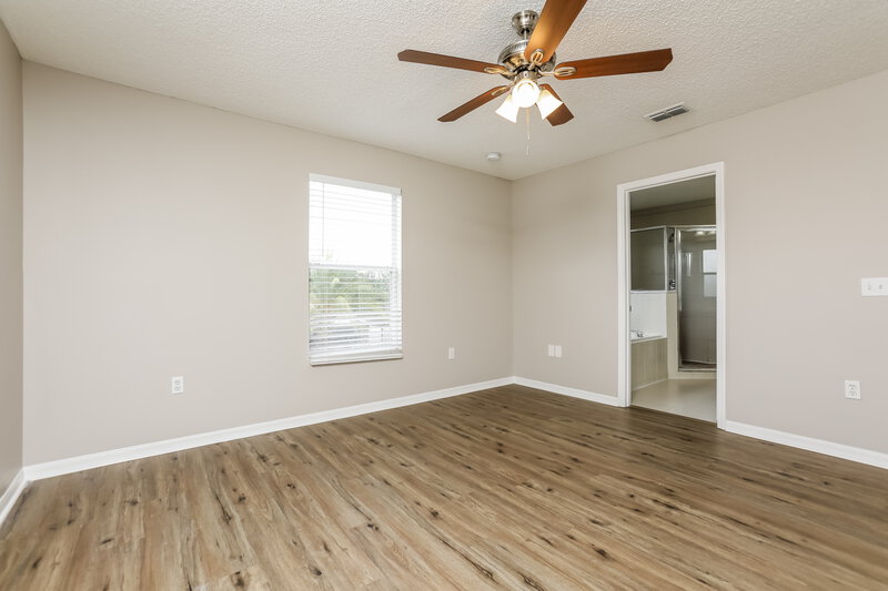 2,240/Mo, 140 Aurora Ln Kissimmee, FL 34758 Main Bedroom View