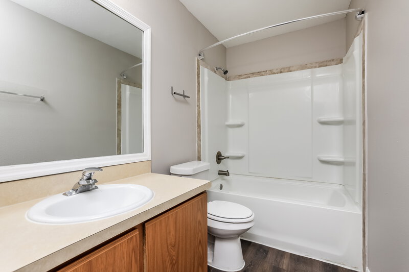 2,240/Mo, 140 Aurora Ln Kissimmee, FL 34758 Bathroom View