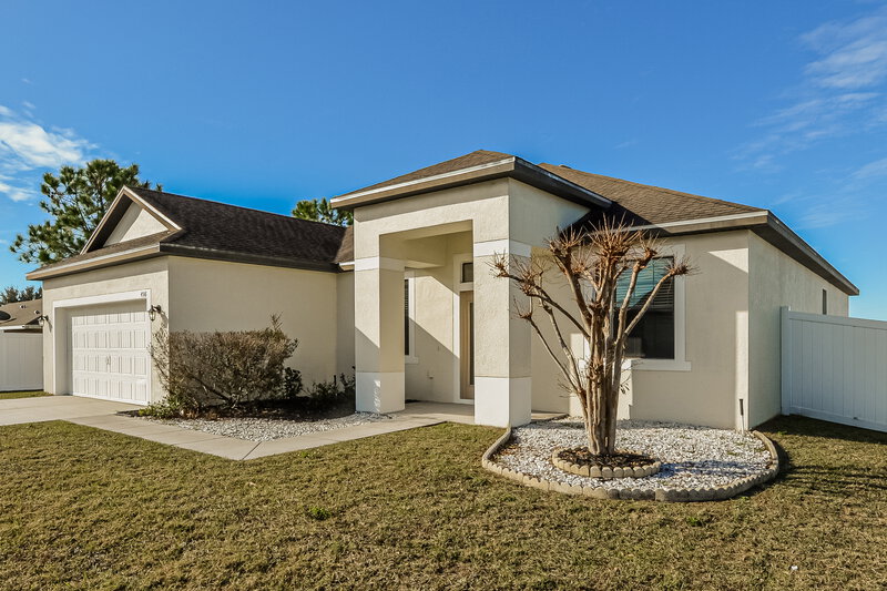 2,400/Mo, 4516 Manica Dr Tavares, FL 32778 Front View