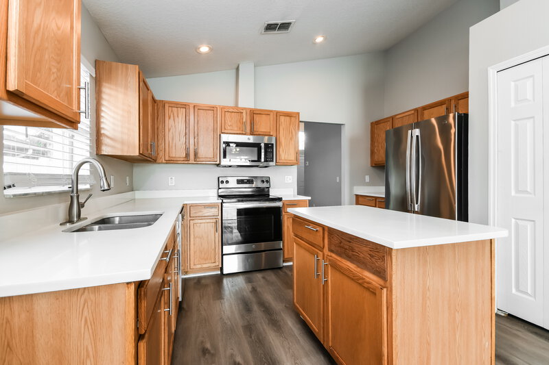 1,865/Mo, 2334 Andrews Valley Dr Kissimmee, FL 34758 Kitchen View 2