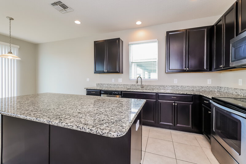 2,220/Mo, 3871 San Isidro Cir Saint Cloud, FL 34772 Kitchen View 2