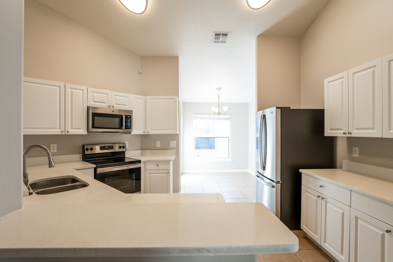 2,405/Mo, 7640 Hidden Cypress Dr Orlando, FL 32822 Kitchen View