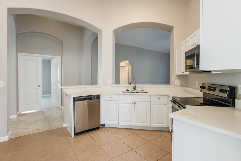 2,405/Mo, 7640 Hidden Cypress Dr Orlando, FL 32822 Kitchen View 2