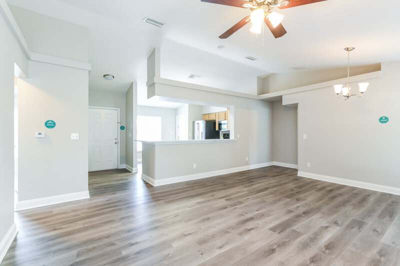 2,110/Mo, 13449 Silver Leaf Cir Clermont, FL 34711 Living Room View