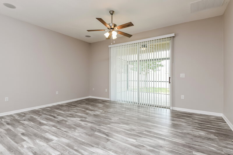 2,355/Mo, 1393 Merion Dr Mount Dora, FL 32757 Living Room View