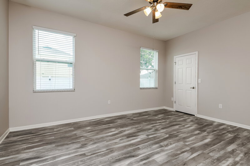 2,355/Mo, 1393 Merion Dr Mount Dora, FL 32757 Main Bedroom View