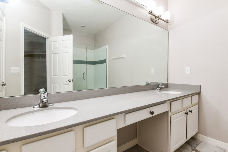 2,355/Mo, 1393 Merion Dr Mount Dora, FL 32757 Bathroom View