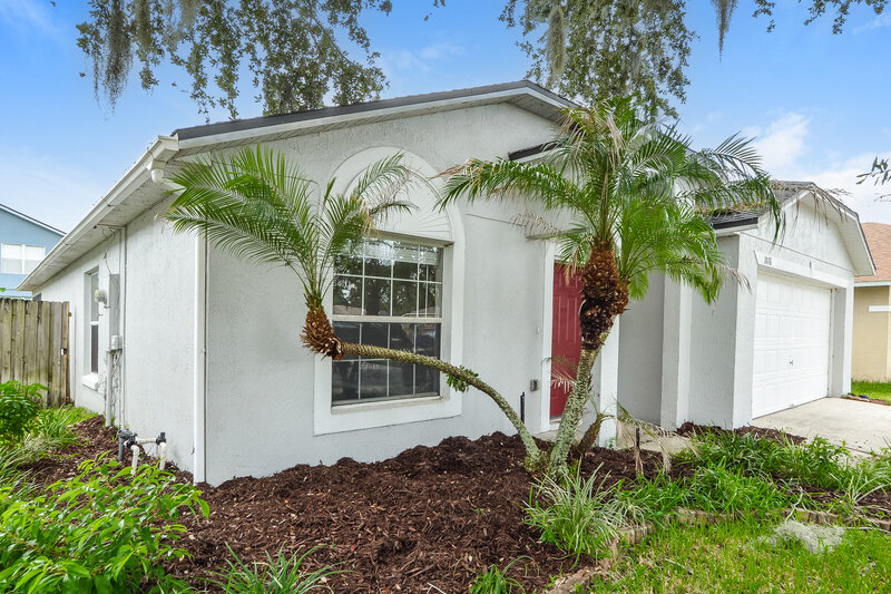 2,345/Mo, 1876 Olivia Cir Apopka, FL 32703 Front View
