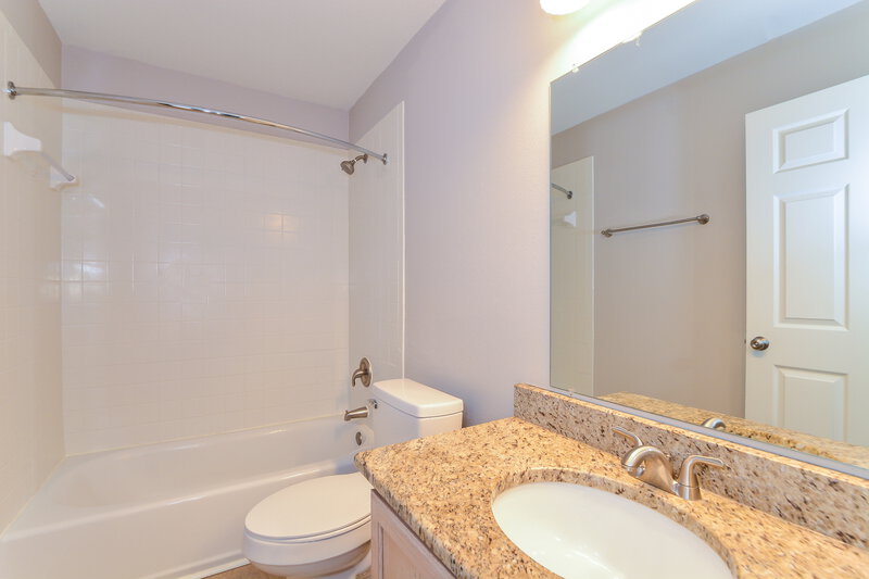2,345/Mo, 1876 Olivia Cir Apopka, FL 32703 Bathroom View