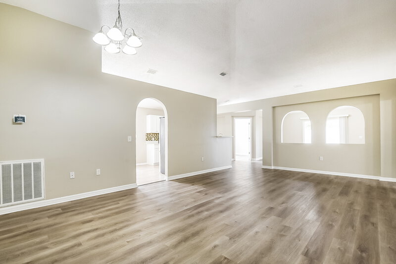 2,190/Mo, 2303 Tealwood Circle Tavares, FL 32778 Dining Room View 2
