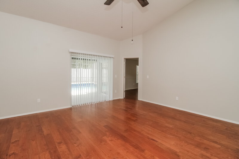 2,840/Mo, 348 Ashton Woods Ln Leesburg, FL 34748 Living Room View 2