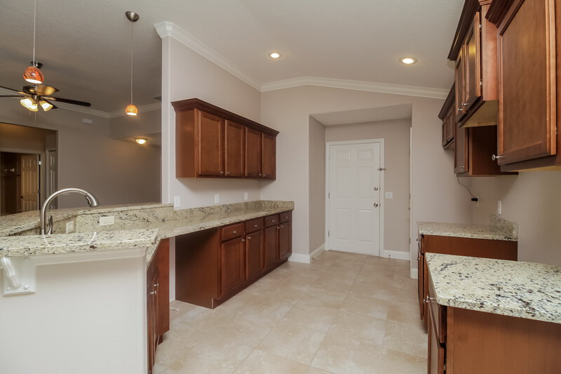 2,840/Mo, 348 Ashton Woods Ln Leesburg, FL 34748 Kitchen View 2