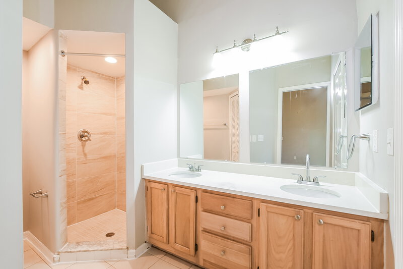 2,320/Mo, 2523 Dovetail Dr Ocoee, FL 34761 Main Bathroom View
