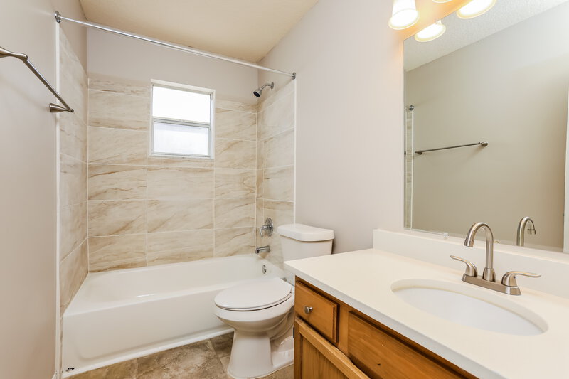 1,965/Mo, 2523 Dovetail Dr Ocoee, FL 34761 Bathroom View