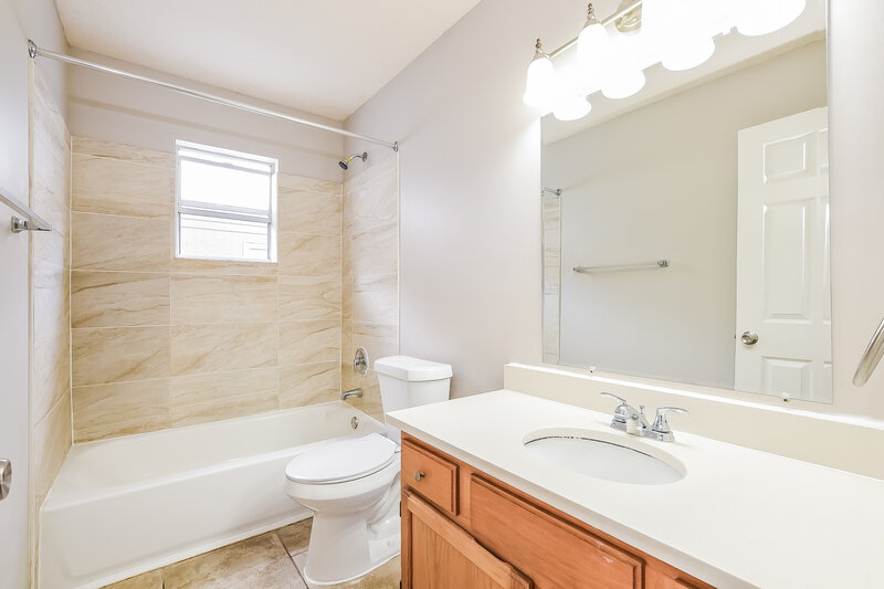 2,320/Mo, 2523 Dovetail Dr Ocoee, FL 34761 Bathroom View