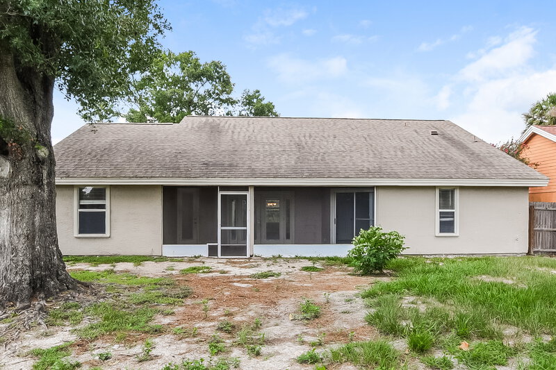 2,320/Mo, 2523 Dovetail Dr Ocoee, FL 34761 Rear View