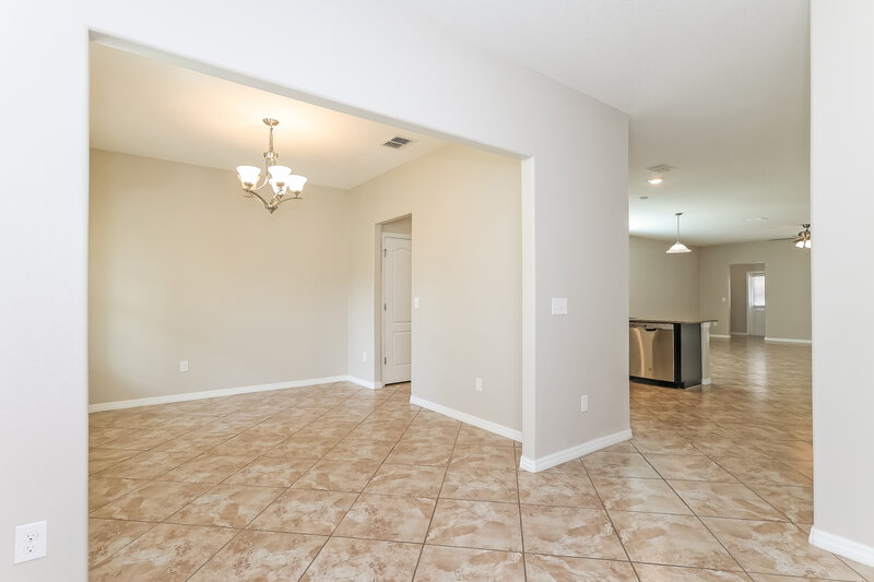 2,390/Mo, 6810 Little Blue Ln Harmony, FL 34773 Dining Room View 2