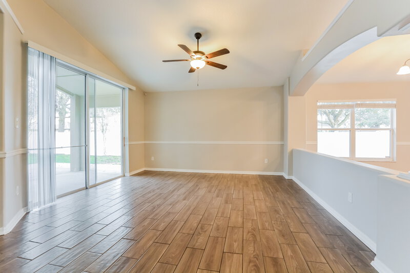 2,420/Mo, 16813 Rising Star Dr Clermont, FL 34714 Living Room View 2