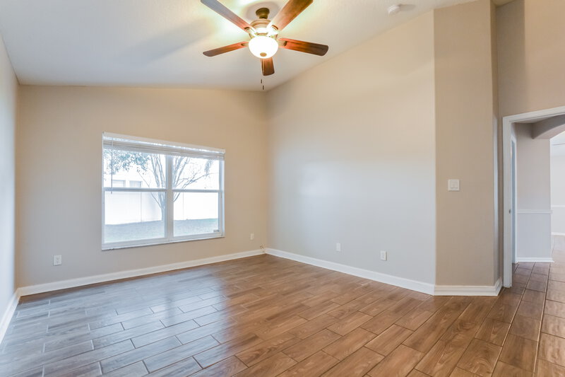 2,420/Mo, 16813 Rising Star Dr Clermont, FL 34714 Main Bedroom View 2