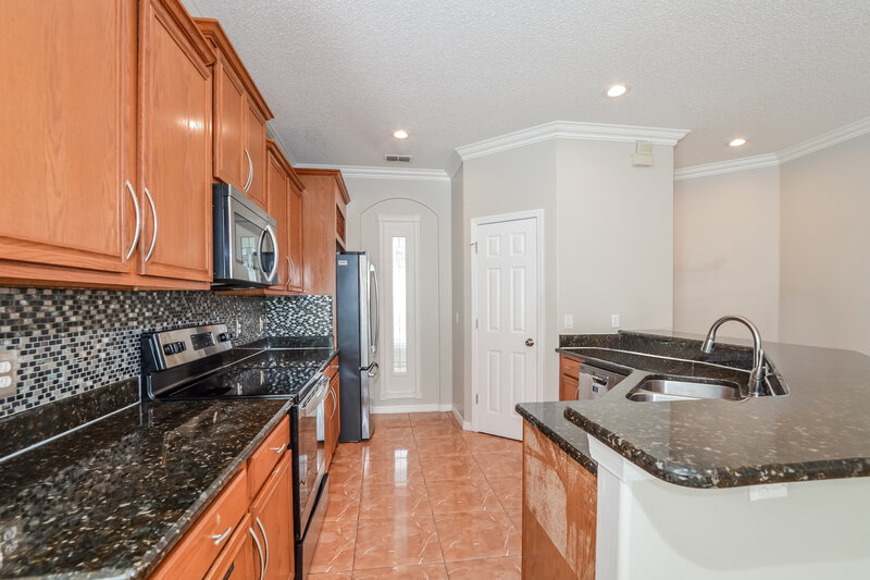 2,380/Mo, 14527 Huntcliff Park Way Orlando, FL 32824 Kitchen View