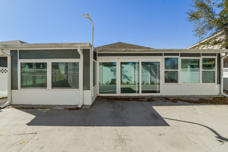 2,380/Mo, 14527 Huntcliff Park Way Orlando, FL 32824 Rear View