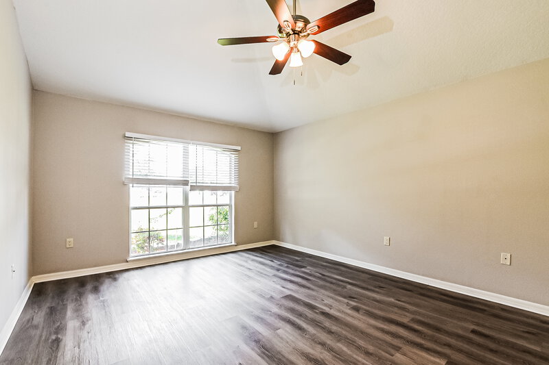 2,475/Mo, 801 Clear Brook Ct Fruitland Park, FL 34731 Main Bedroom View