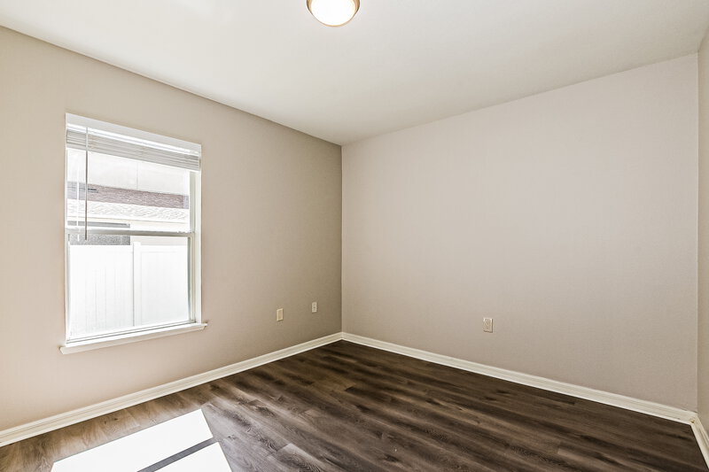 2,475/Mo, 801 Clear Brook Ct Fruitland Park, FL 34731 Bedroom View 3