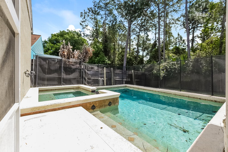 2,095/Mo, 331 Placid Lake Dr Sanford, FL 32773 Pool View