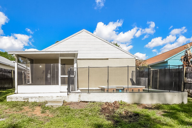 2,095/Mo, 331 Placid Lake Dr Sanford, FL 32773 Rear View