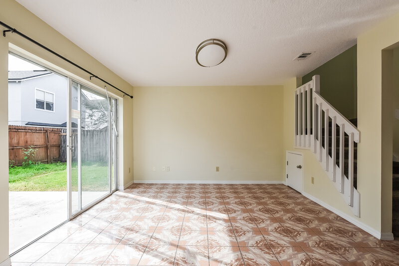 2,140/Mo, 9474 Chandon Dr Orlando, FL 32825 Dining Room View