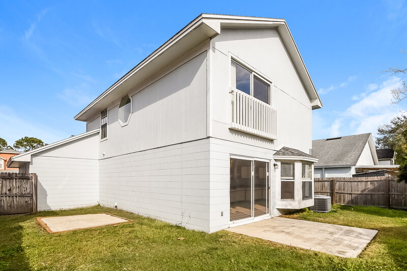 2,140/Mo, 9474 Chandon Dr Orlando, FL 32825 Rear View