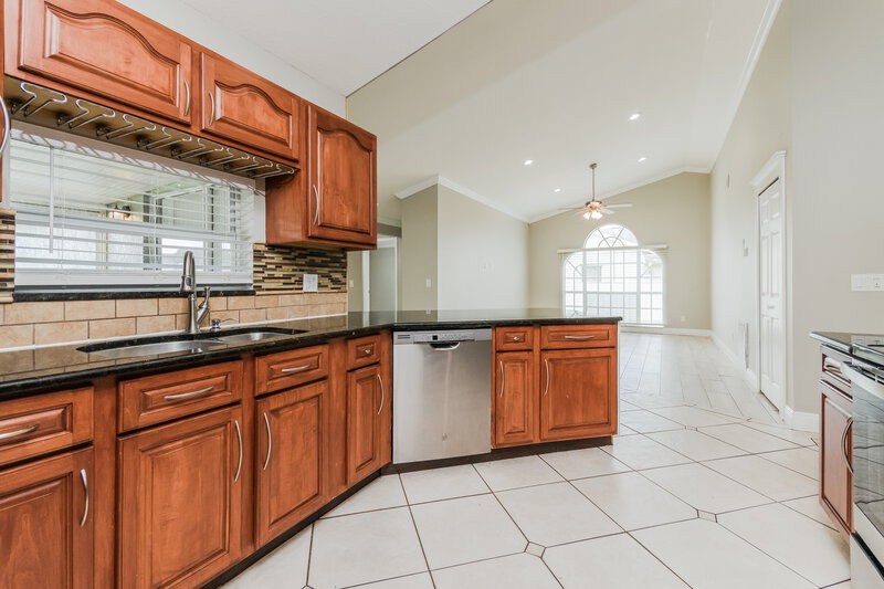 2,745/Mo, 2708 Ashley Ct Kissimmee, FL 34743 Kitchen View 2